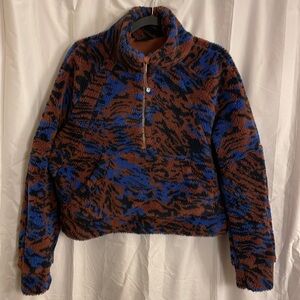 Lululemon Scuba Oversized Fleece Funnel Neck *Jacquard
Liquidize Camo sz M/L